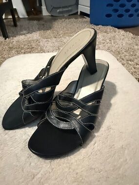 Elegant Black Leather Strappy Heeled Mules - Women's Dress Clogs